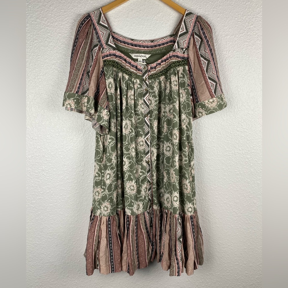 Davi & Dani patterned flowy tunic top dress with short sleeves and ruffled hem S